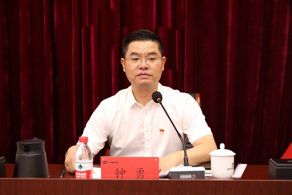 1597756834594785.jpg 鐘勇 - 副本.JPG