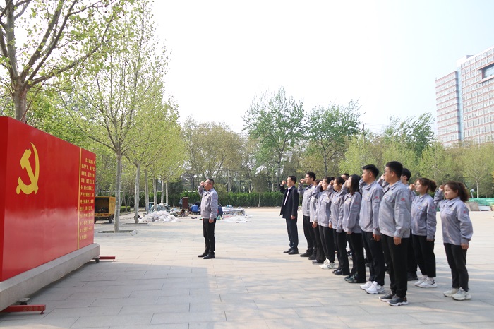 1682572648183497.jpg 莊嚴宣誓1.JPG