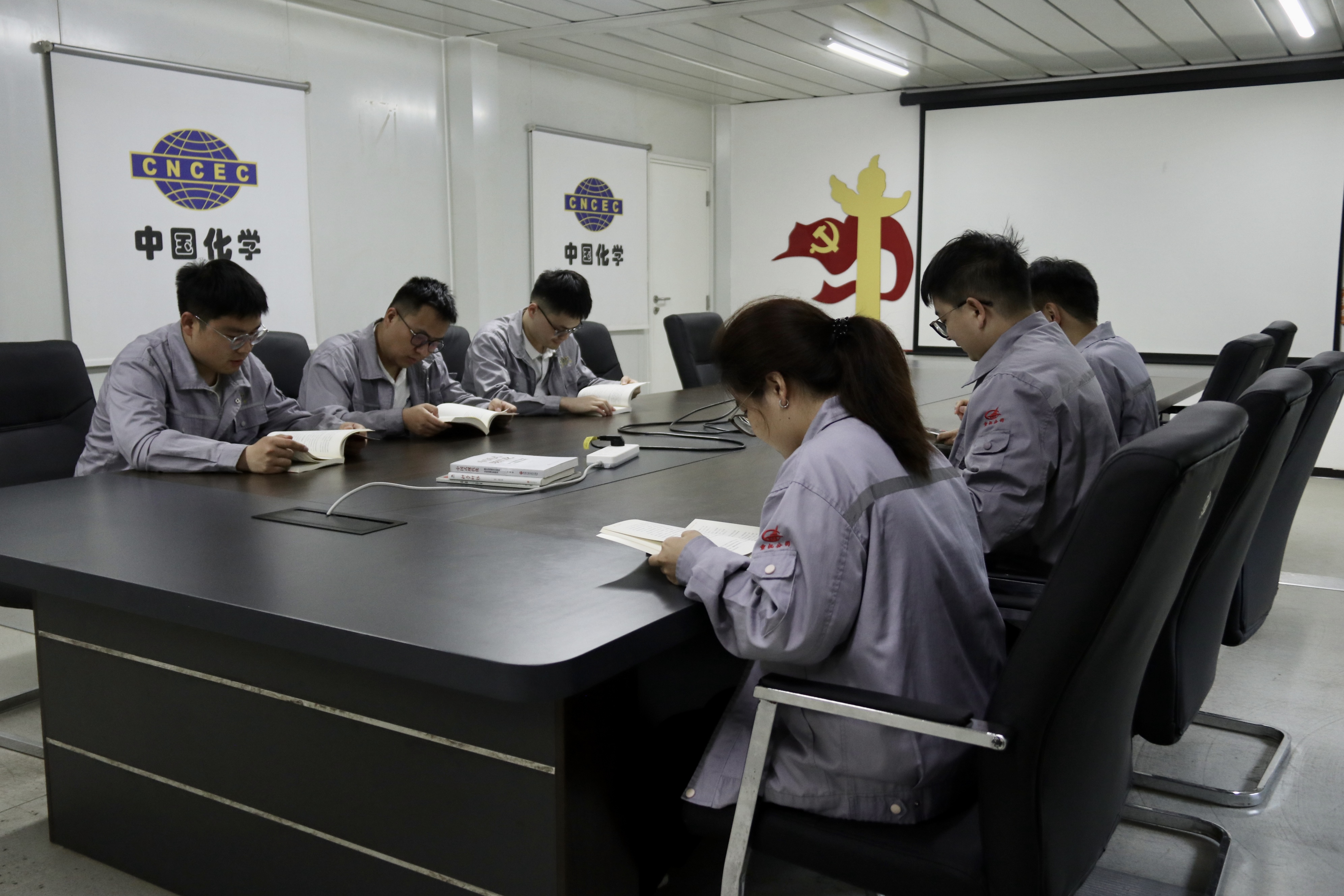 1745571877277374.jpg 1745571877277374.jpg